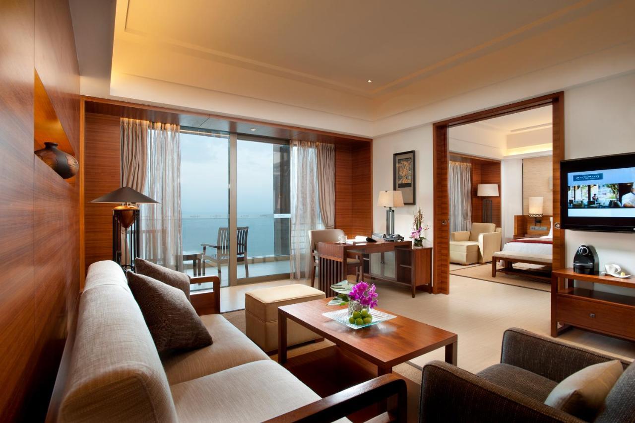 Pullman Oceanview Sanya Bay Resort & Spa Extérieur photo