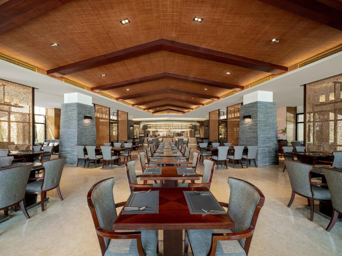 Pullman Oceanview Sanya Bay Resort & Spa Extérieur photo