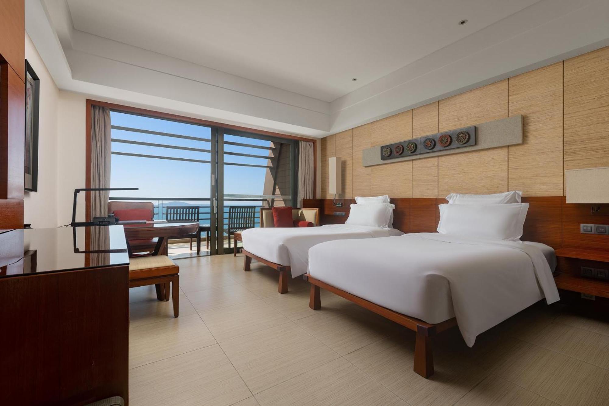 Pullman Oceanview Sanya Bay Resort & Spa Extérieur photo