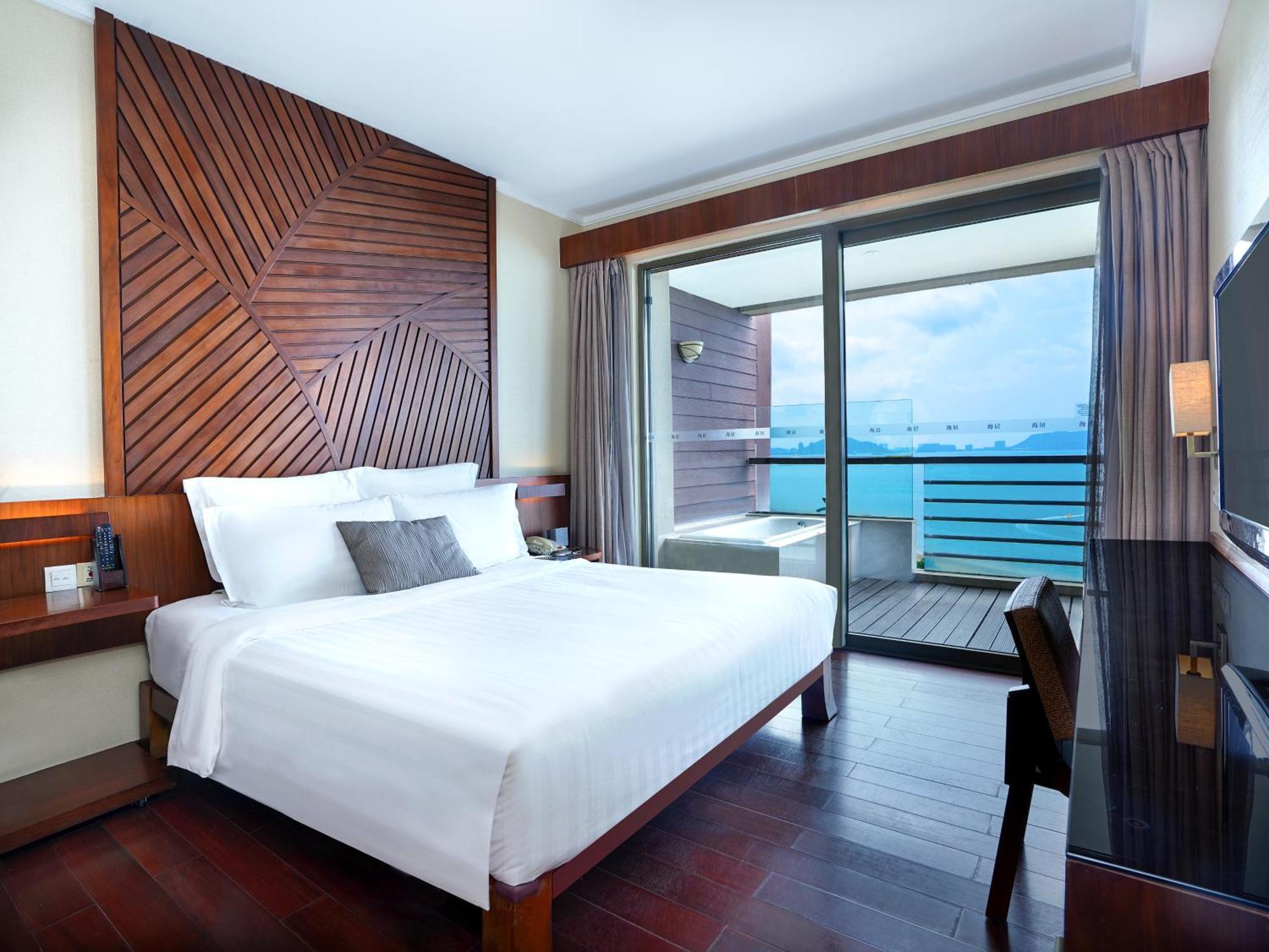 Pullman Oceanview Sanya Bay Resort & Spa Extérieur photo